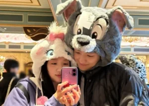 바타지예은셀카두번째
